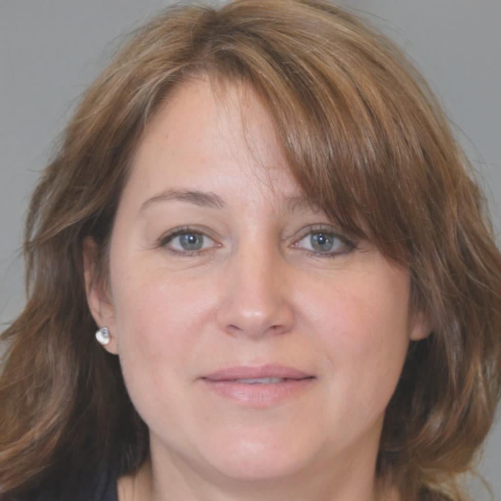 Dr. Sarah Müller, Leitende Finanzanalystin